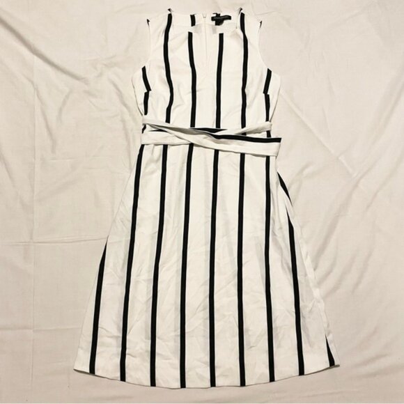 Banana Republic Dresses & Skirts - Banana Republic Vertical Striped Belted Sleeveless Dress Size 2